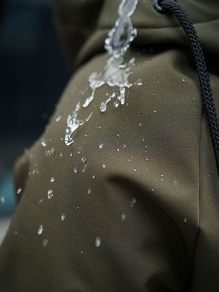 Чоловіча куртка осіння softshell з капюшоном хаки 1679669626 фото